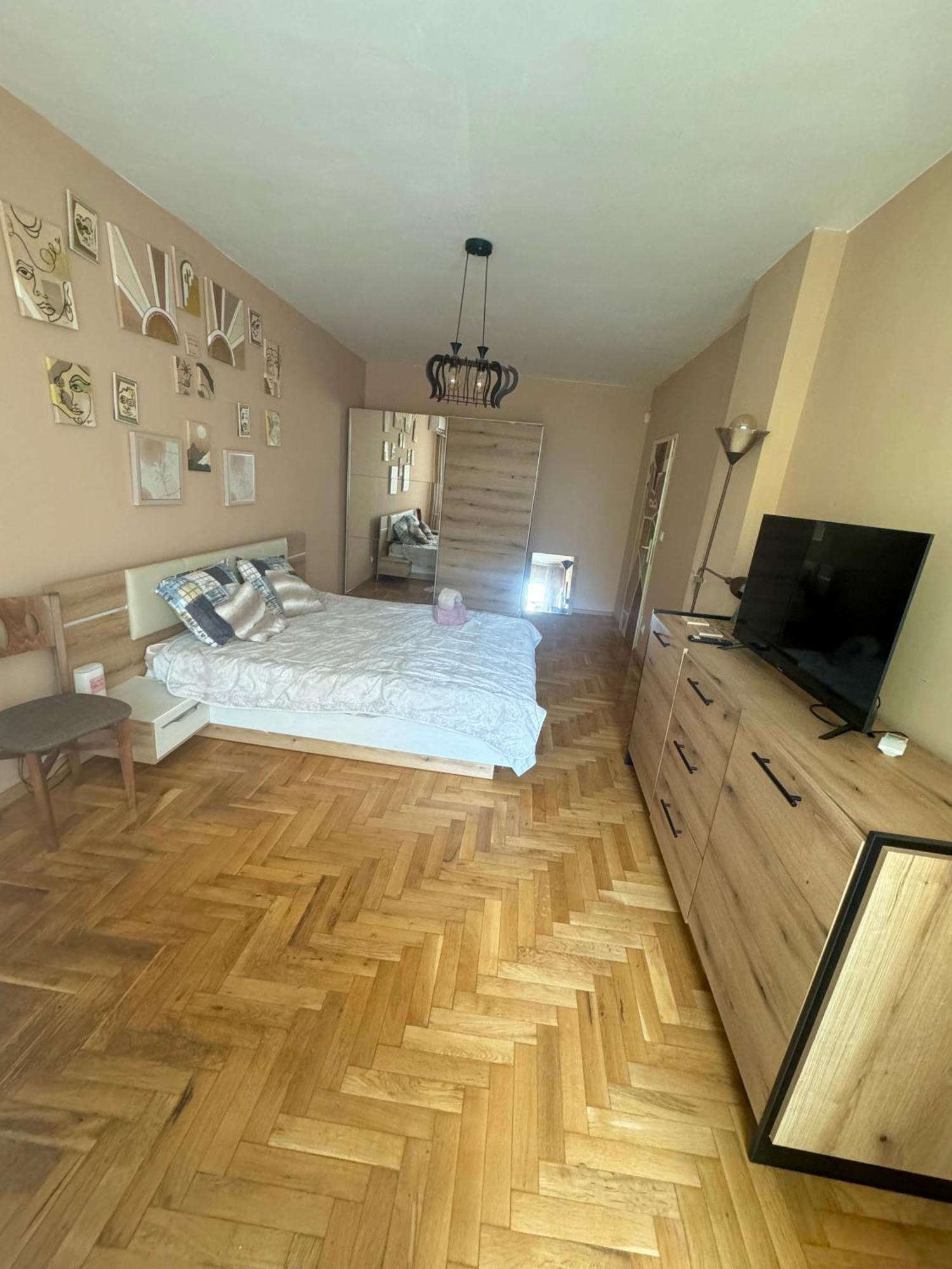 Spacious Apartment Next To South Park Просторен Апартамент До Южен Парк Top Location ソフィア エクステリア 写真